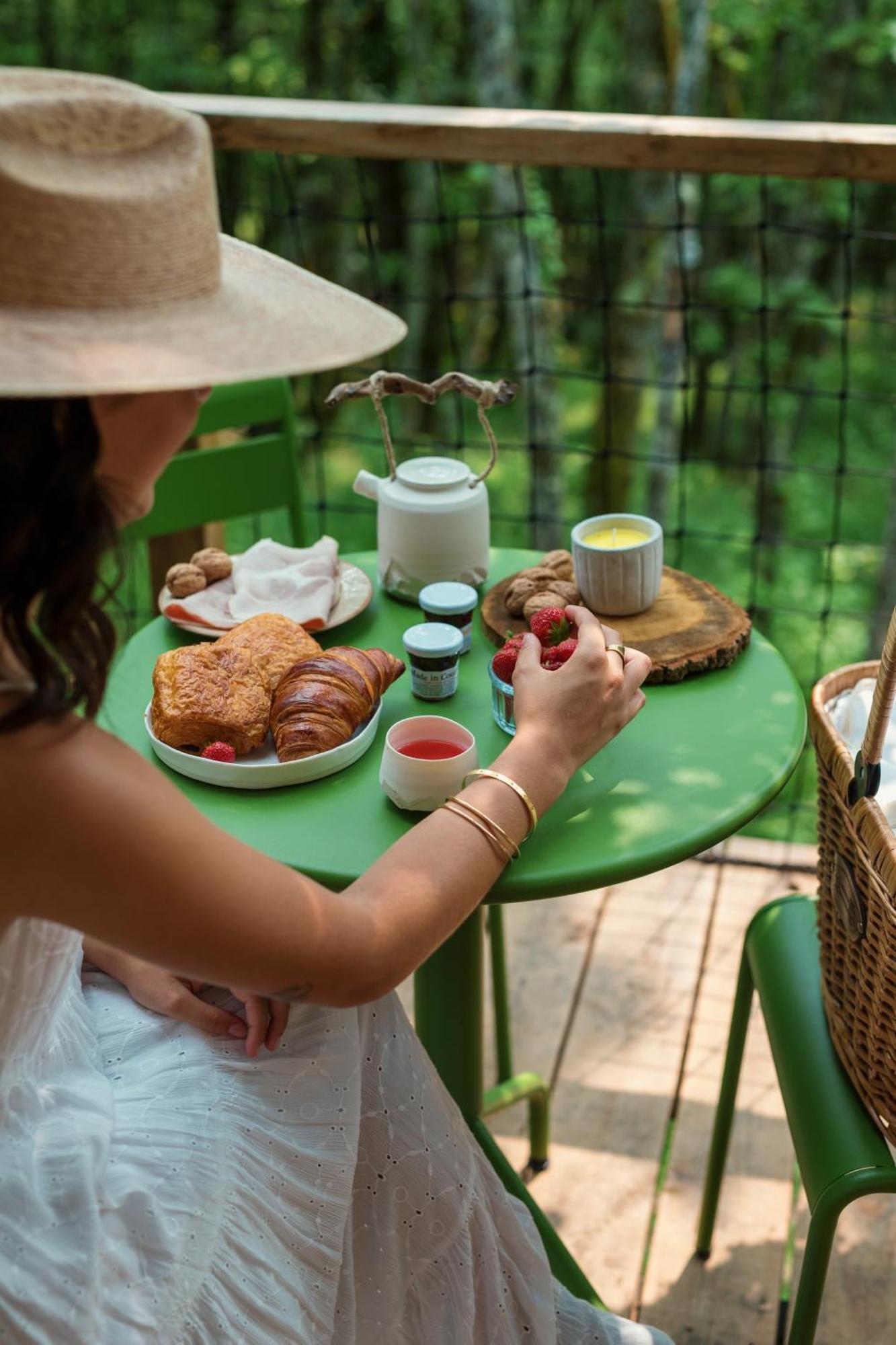 Wabi Sabi Lodge - Spa&Sauna Privatif - Foret Turenne المظهر الخارجي الصورة